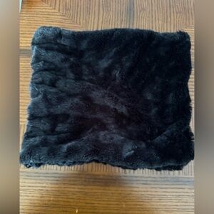 Black Faux Fur snood scarf